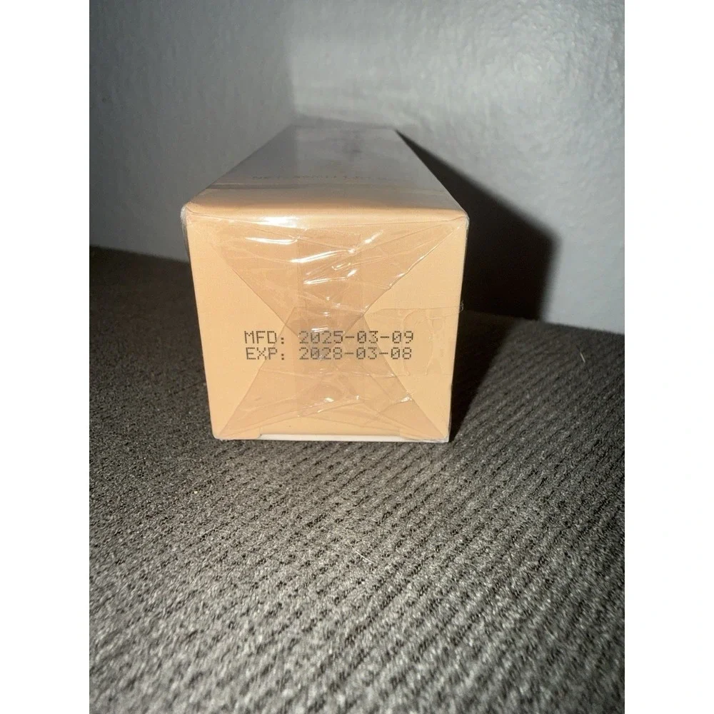 Lakerain color changing foundation. 30ml. New In Sealed Box